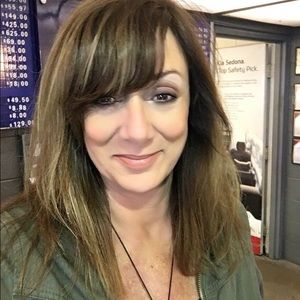 Meet your Posher, Sheila